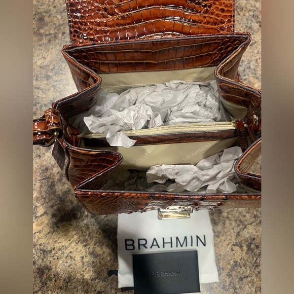 RECENTLY REDUCED‼️ Brahmin Margo Pecan Melbourne Handbag - Picture 2 of 6